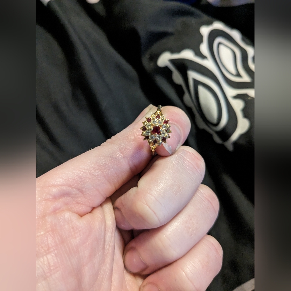 18k ruby ring